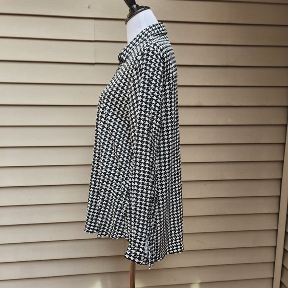 Big Dart Houndstooth Print Button-Up Blouse Black White Classic Posh Chic - Picture 6 of 11